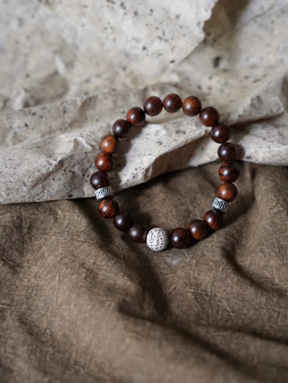 Infinite Triumph - Star Moon Bodhi & Black Rosewood Bracelet【HYQ】