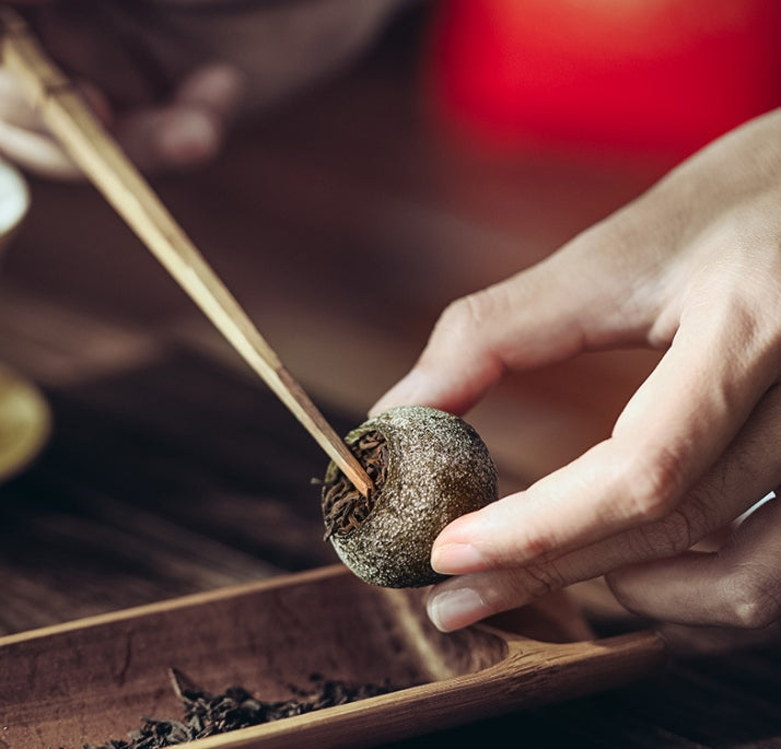 "Nannuo Mountain"  Pu-erh Tea Cured in King Orange